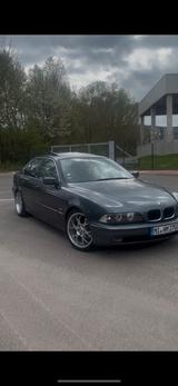 BMW E39 528i Schalter*Rostfrei - BMW 528: E39 528i