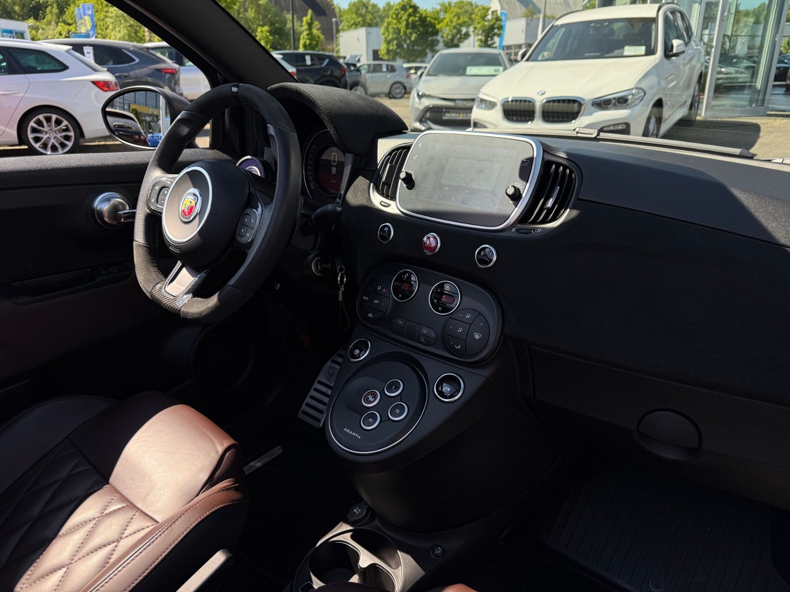Fahrzeugabbildung Abarth 595C Competizione SHZ XENON NAVI
