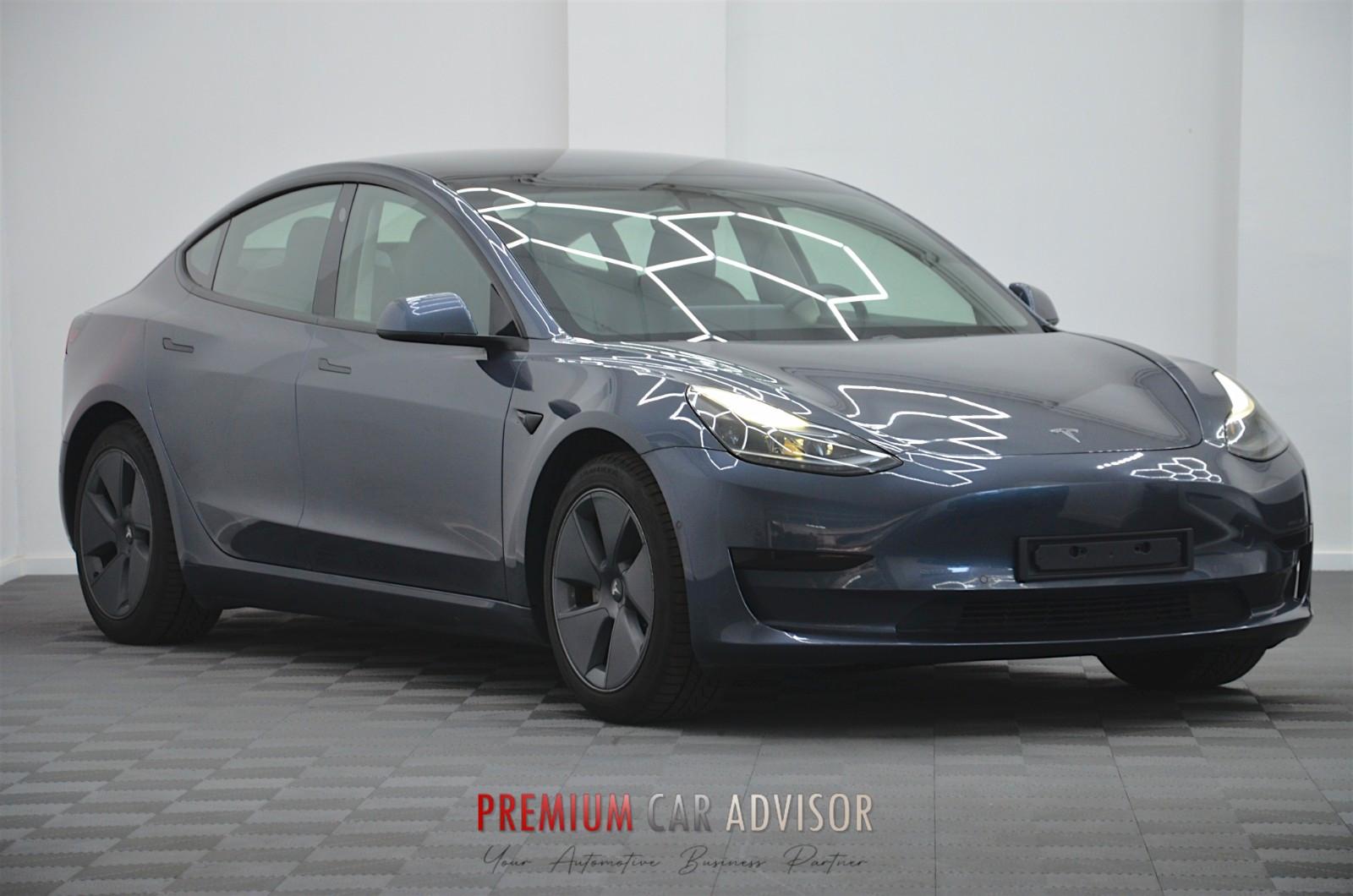 Tesla Model 3 Standard Range Plus RWD