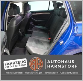 Volkswagen Passat Variant Elegance 4M R-Line AHK StHz