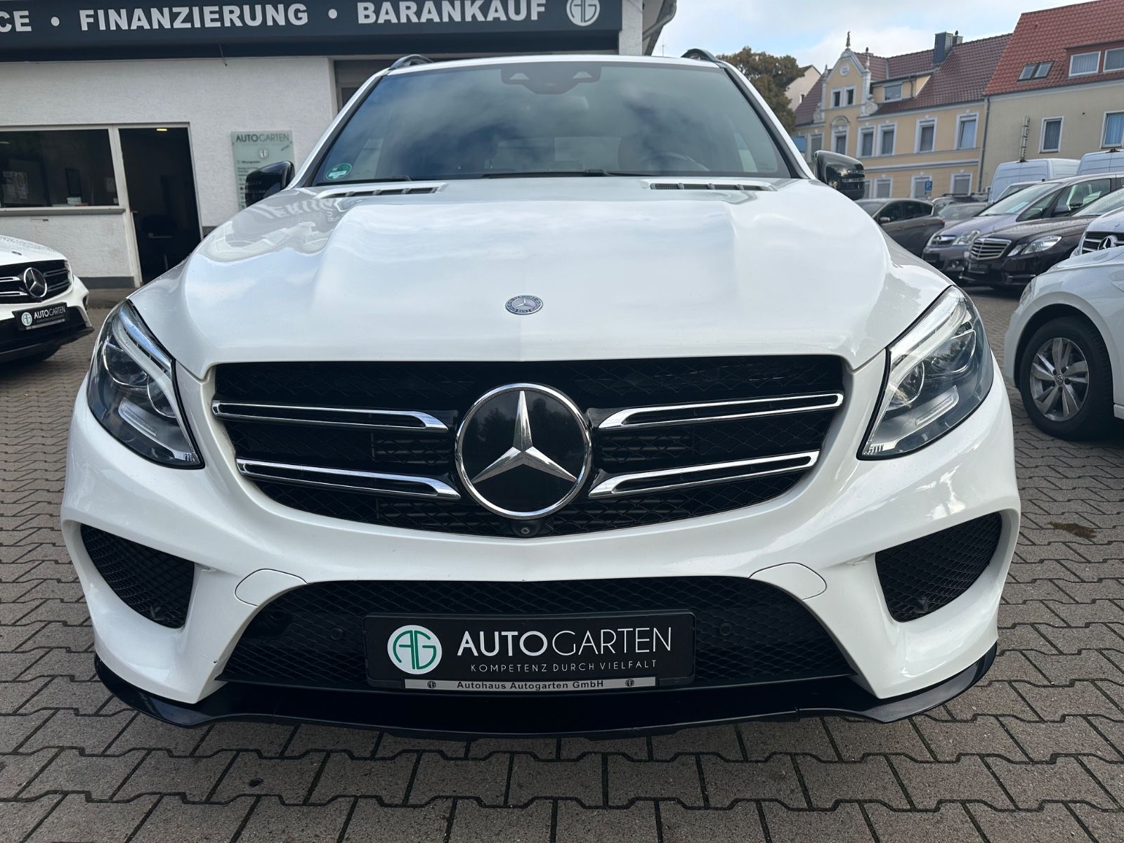 MERCEDES-BENZ GLE 350 d 4Matic / AMG line/Tüv neu