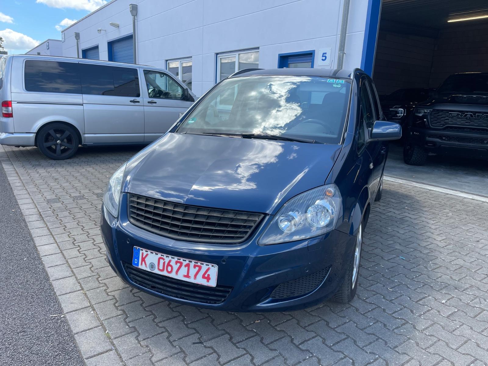 Opel Zafira B Family