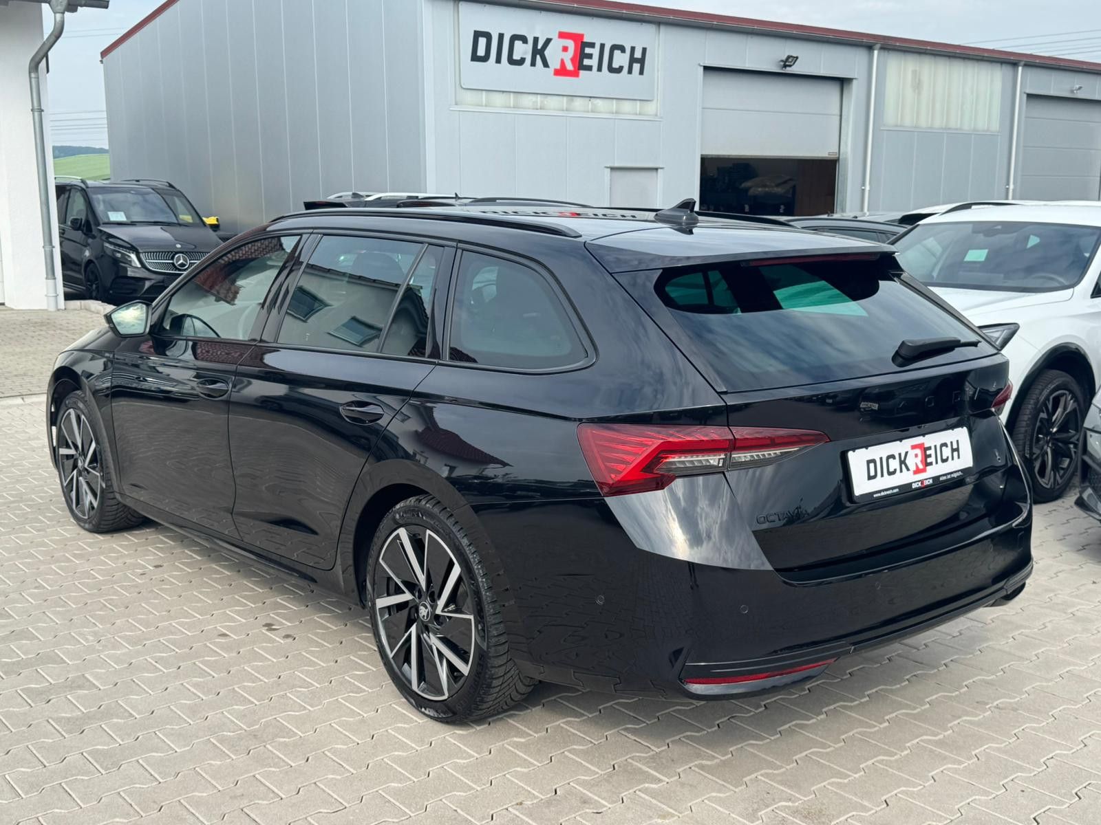 Fahrzeugabbildung SKODA Octavia 2.0 TDI Sportline DSG MATRIX*WINTER*5J.G