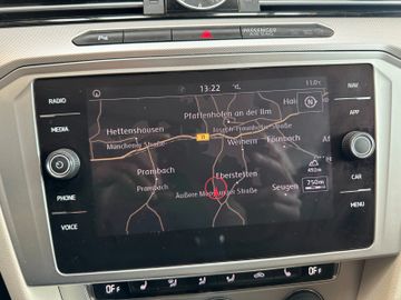 MYAUTOCENTER – Gebraucht- und Jahreswagen mit Werkstattservice in Pfaffenhofen Volkswagen Passat Variant Comfortline *Navi*AHK*Kamera*