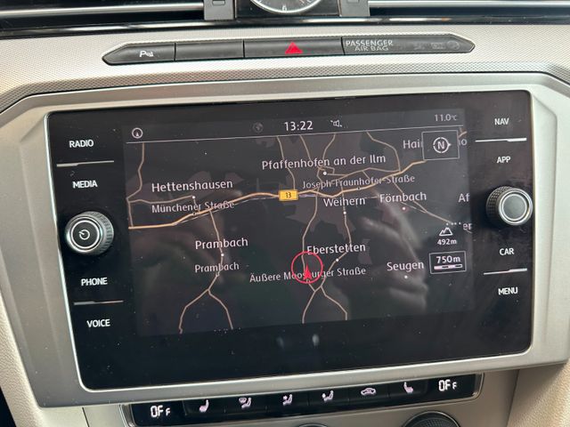 MYAUTOCENTER – Gebraucht- und Jahreswagen mit Werkstattservice in Pfaffenhofen Volkswagen Passat Variant Comfortline *Navi*AHK*Kamera*