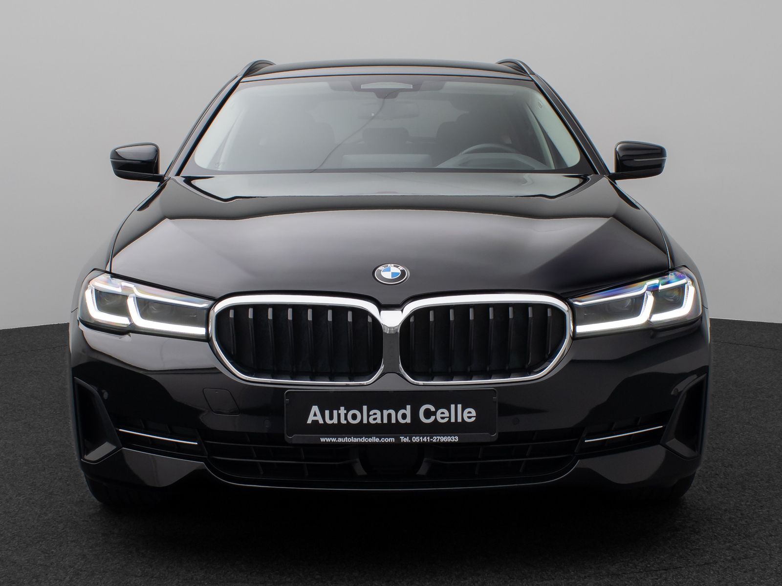 Fahrzeugabbildung BMW 530i Kamera Laser HUD DAB 4xKlima AHK Komfort