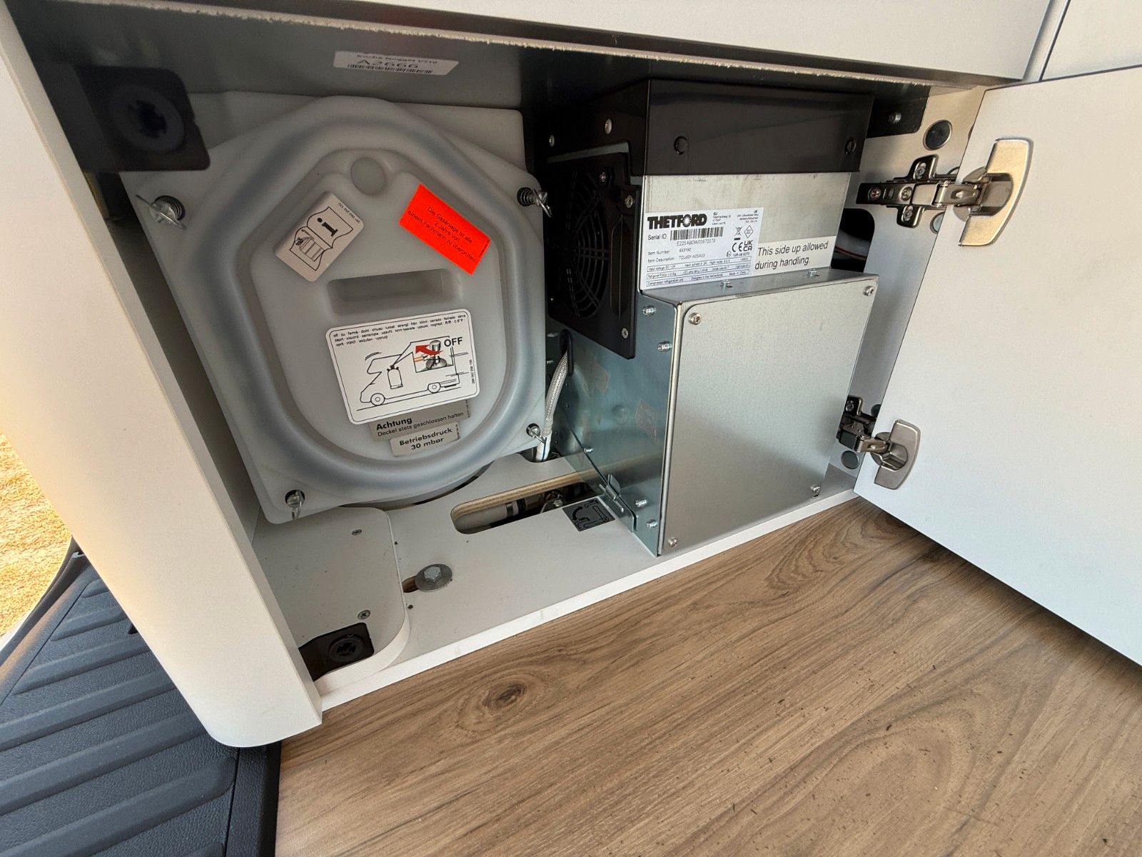 Vehicle image Ford Nugget L1 Coast | New model V710