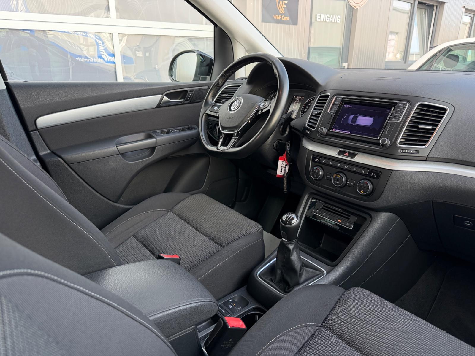 Volkswagen Sharan Comfortline|Navi|7Sitze|AHK|Alu|