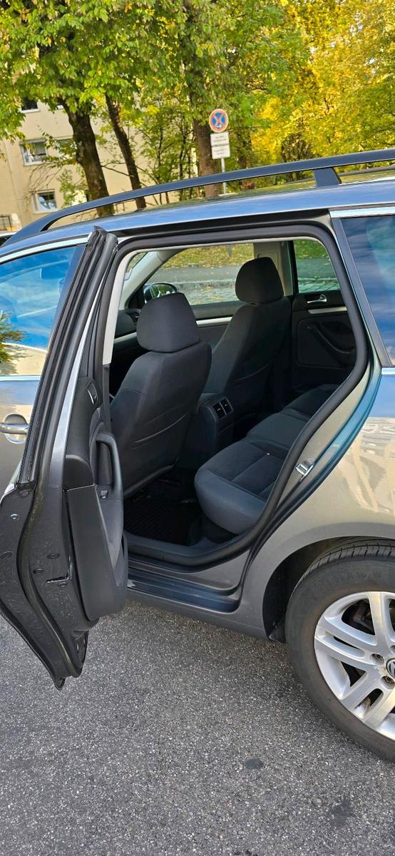 Volkswagen Golf 2009 — photo 13