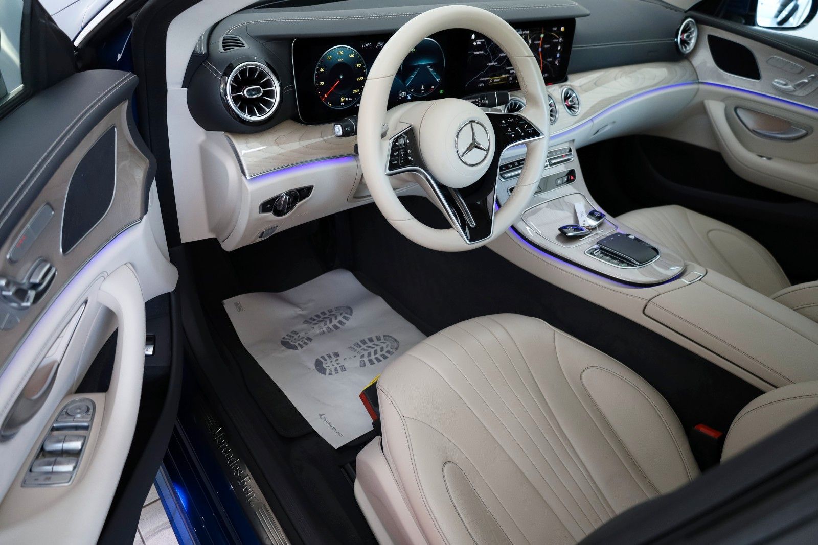 Fahrzeugabbildung Mercedes-Benz CLS 400 d Avantgarde 4M,SH,HUD,360Kamera,AHK +WR