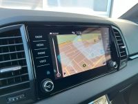 SKODA Karoq 1.5 TSI DSG Sportline KESSY AHK KAM MATRIX bei Autohaus Landmann & Maier OHG