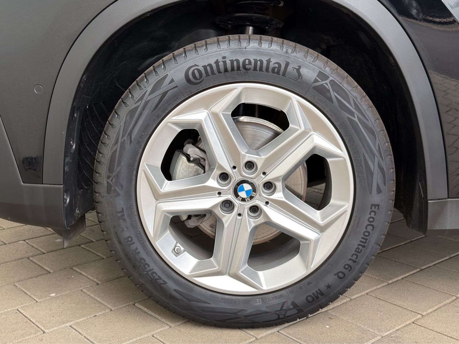 BMW X1 xDrive20d HUD.DriveA .Komfort.LED.Navi.SH foto 5