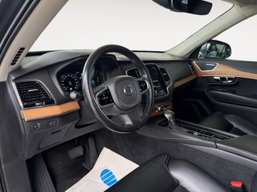 Volvo XC90 - 10