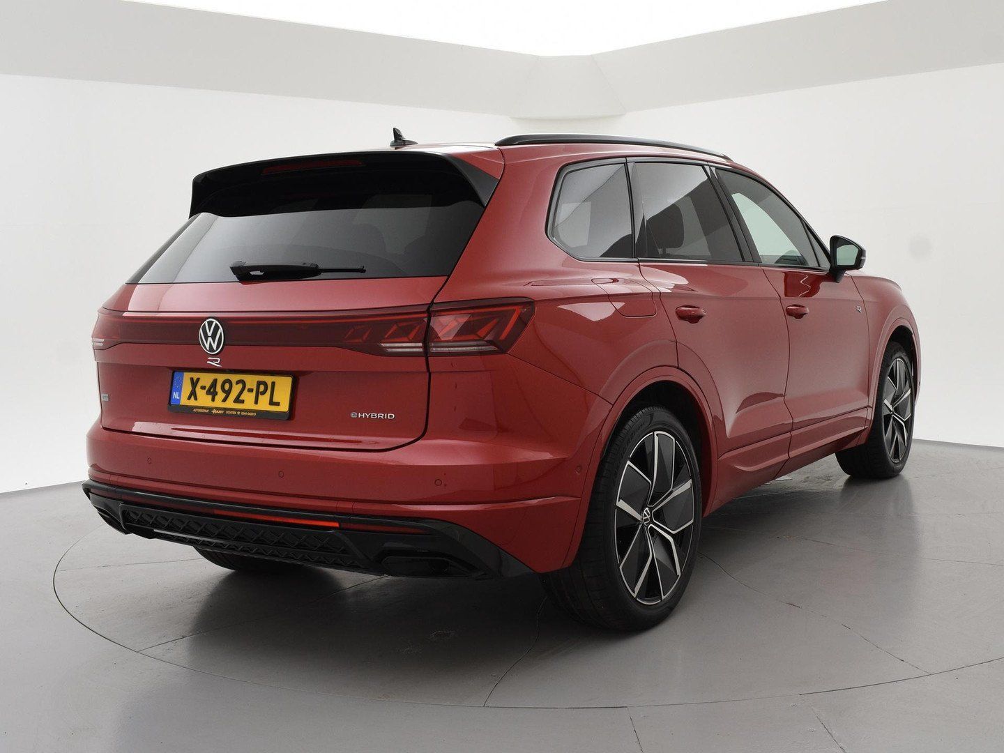 Volkswagen Touareg R 3.0 TSi V6 eHybrid 4MOTION R 462 PK *C imagem 2