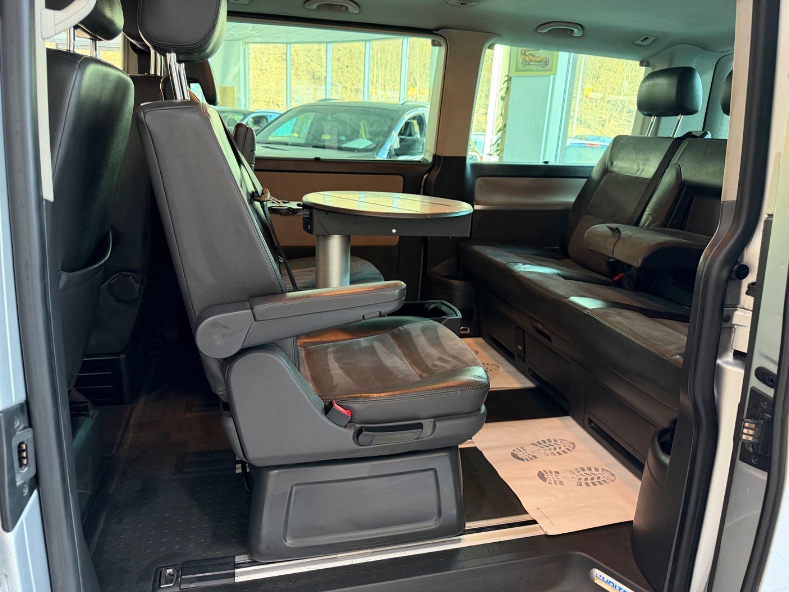 Fahrzeugabbildung Volkswagen T5 Multivan United