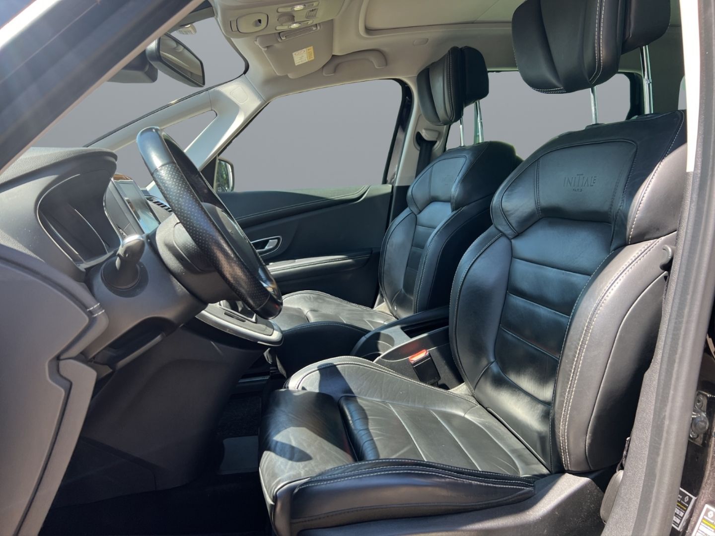Fahrzeugabbildung Renault Scenic IV Grand Initiale Paris 1.6 dCi 160 Energ