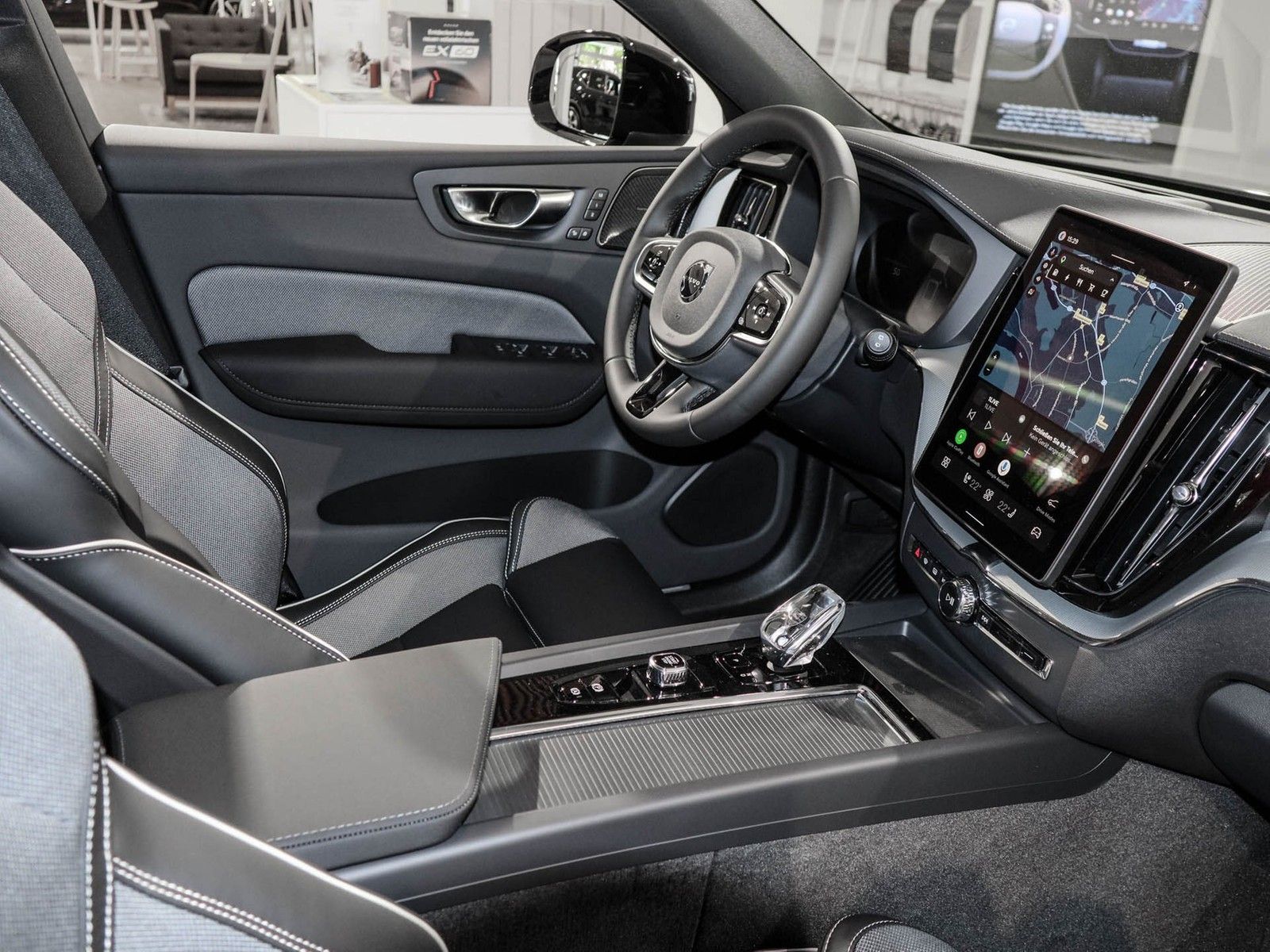 Volvo XC60 T8 AWD Recharge Ultra Black Edition imagem 3