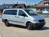 Mercedes-Benz Vito 115 CDI 4MATIC lang 8 Sitze Automatik 1-Hd - Mercedes-Benz Vito: 115cdi