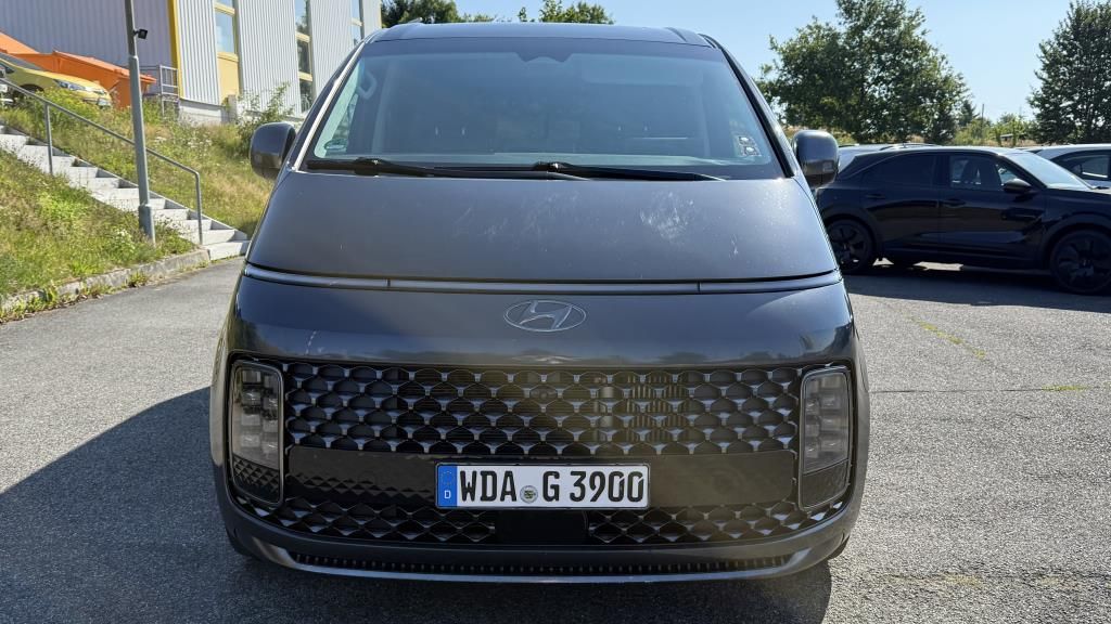 Autohaus Zimpel - Hyundai Staria Signature 2.2 4WD Kamera+SHZ+LHZ+Klimaaut - Bild 2 Autohaus Zimpel - Hyundai Staria Signature 2.2 4WD Kamera+SHZ+LHZ+Klimaaut - Bild 2