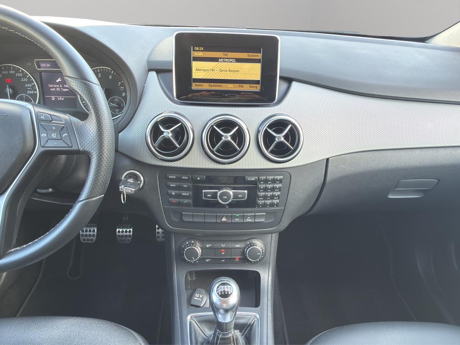 Mercedes-Benz B 180 Edition 1 Leder 1.Hand