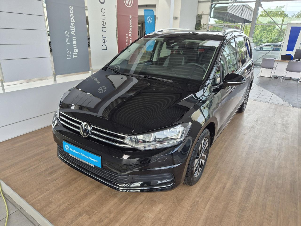 Volkswagen Touran ENERGY 1.5 TSI DSG Family KAMERA PANO foto 3