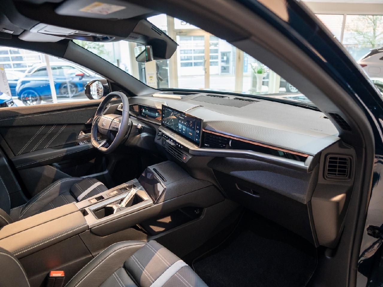 Fahrzeugabbildung Opel Grandland 1.2 48V Mild-Hybrid 100kW GS