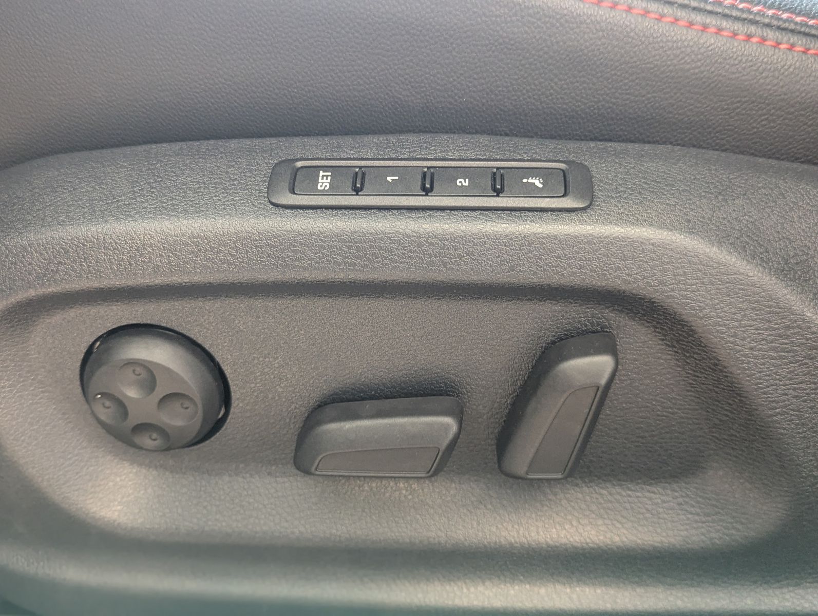 Fahrzeugabbildung SEAT Alhambra 1.4 TSI FR 7-Sitze ACC Bi-Xen Cam AHK