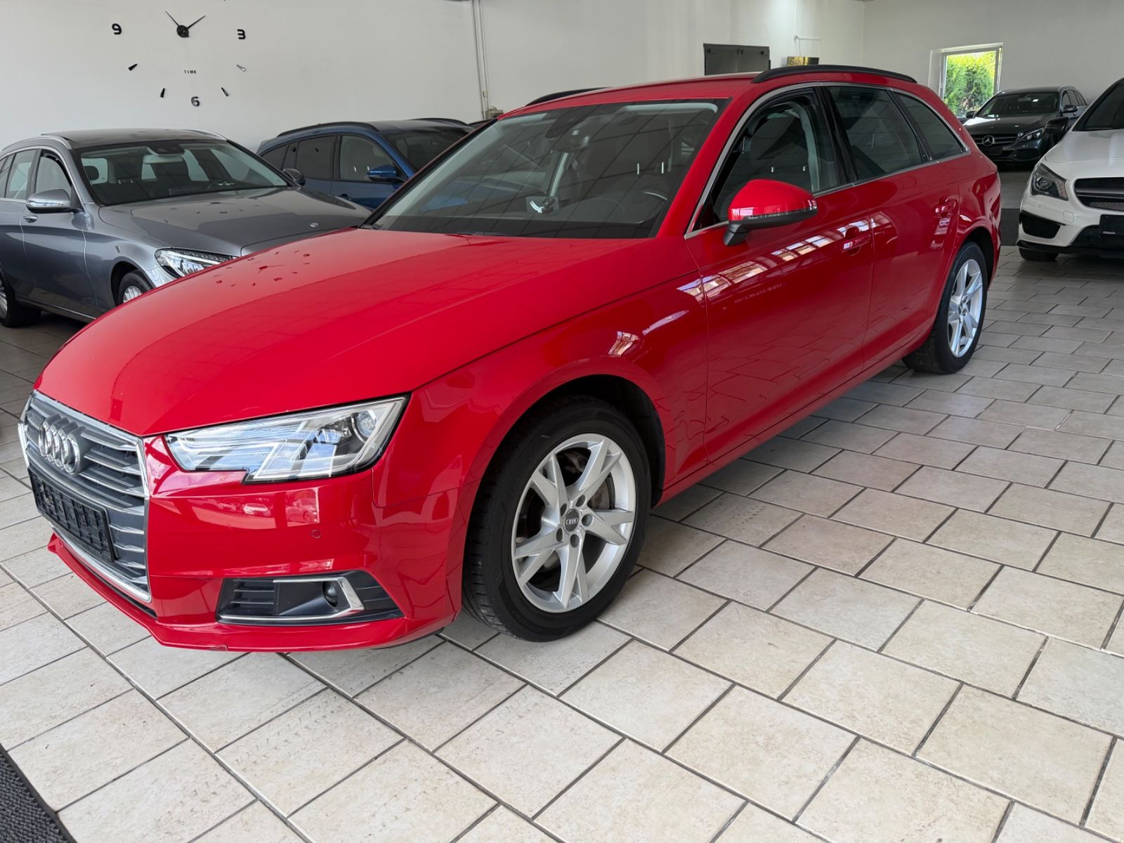 Audi A4 - 1