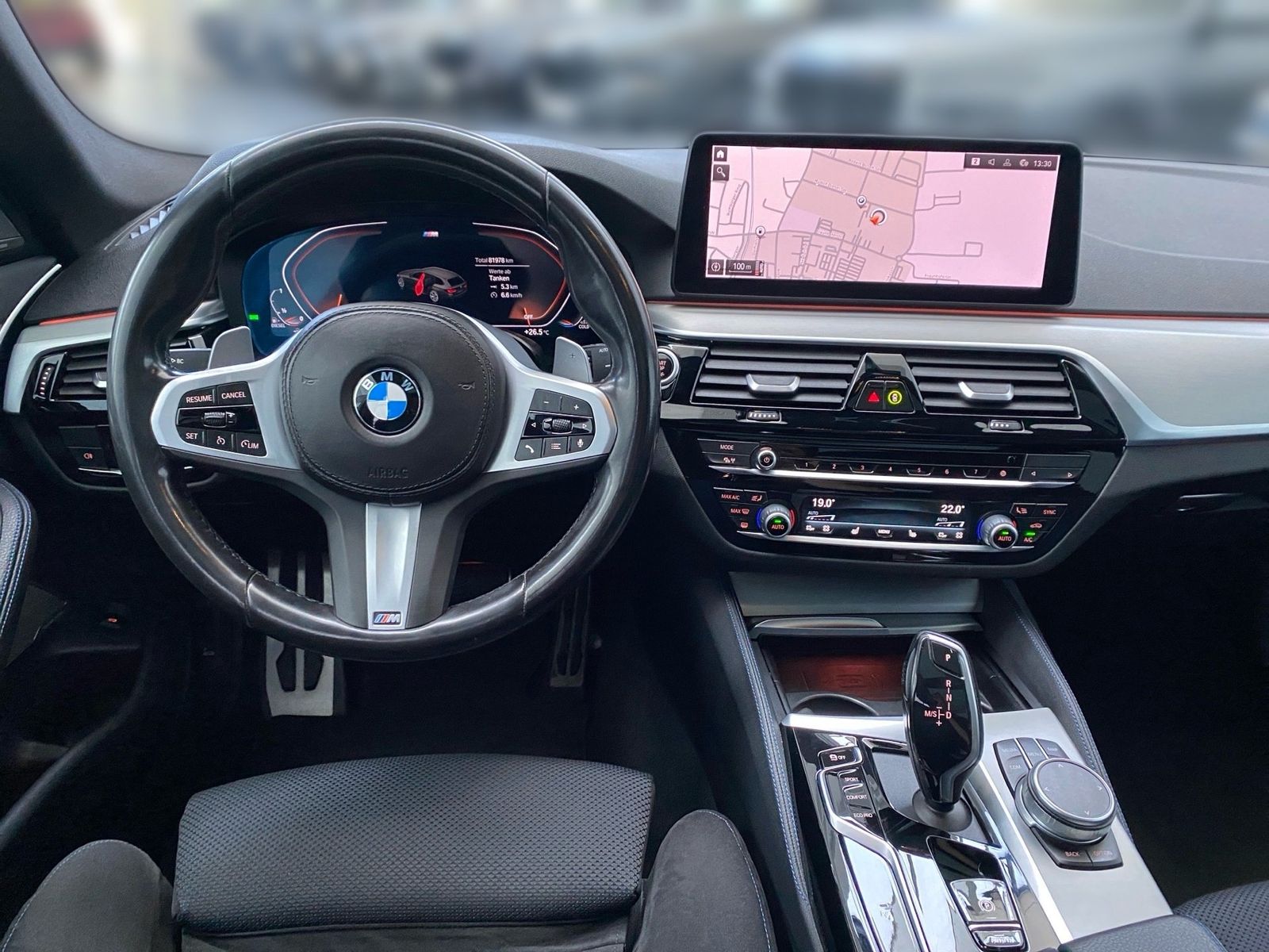 BMW 530d Touring M Sport HUD Pano Laser H K AHK foto 3
