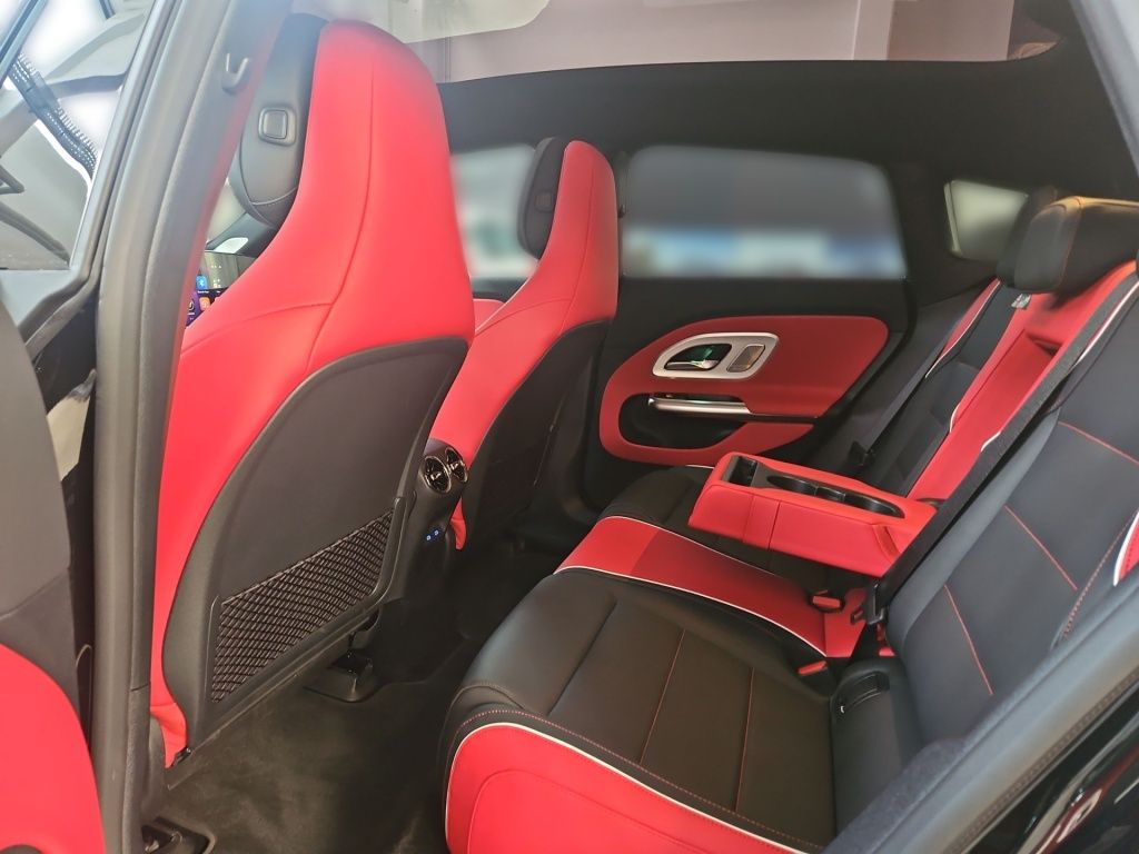 Fahrzeugabbildung Mercedes-Benz CLA 250+ SB Night+Winter+MultiLED+Superscreen+36