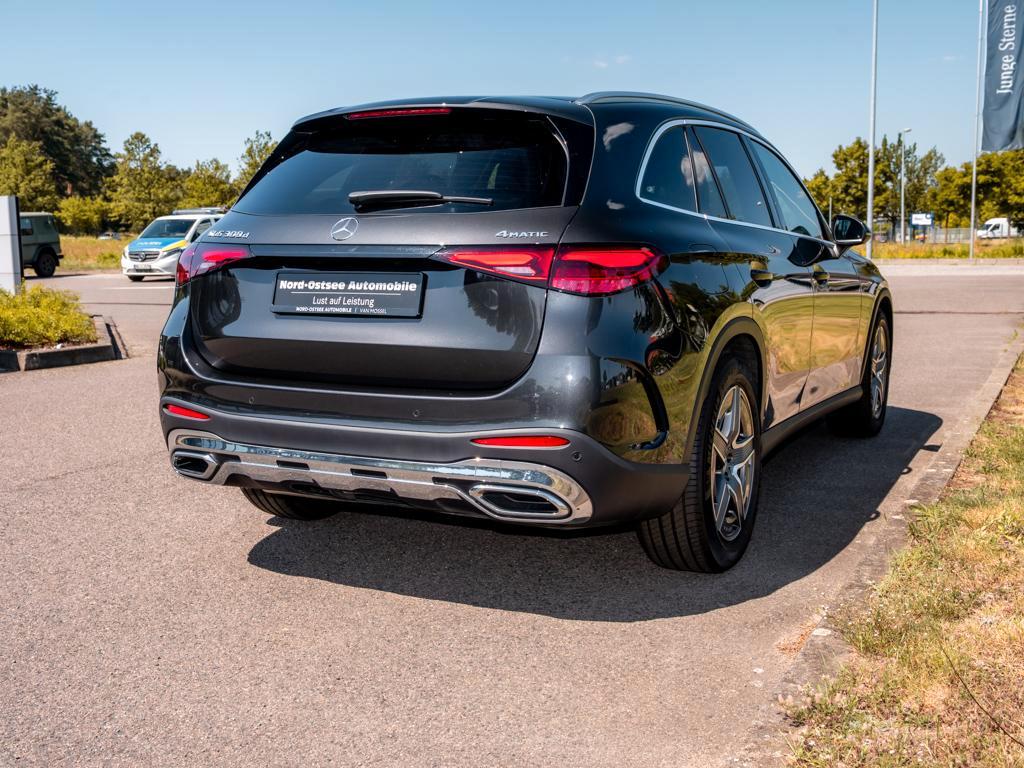 Mercedes-Benz GLC 300 d AMG 4M AHK MBUX SHZ KEYLESS-GO
