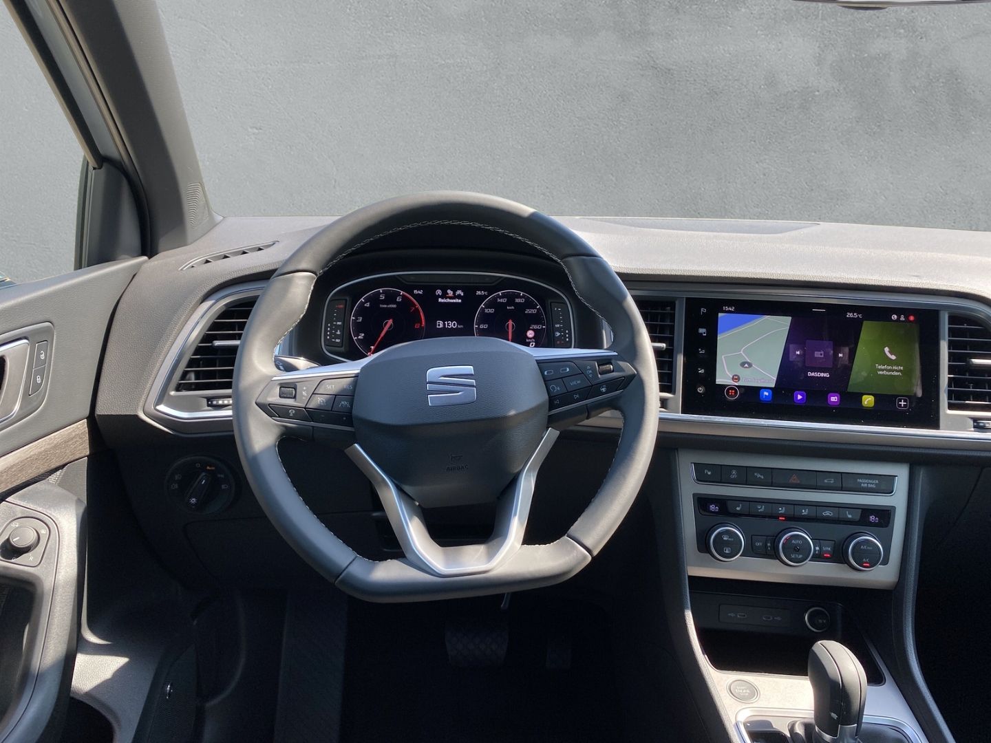 Fahrzeugabbildung SEAT Ateca Xperience 1.5 TSI ACT*NAVI*BEATS*CAM*AHK*