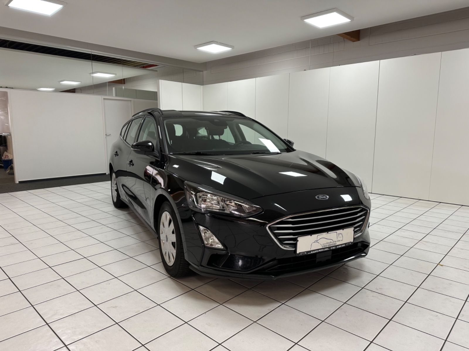 Fahrzeugabbildung Ford Focus Turnier Trend *AHK, Sitzheizung*