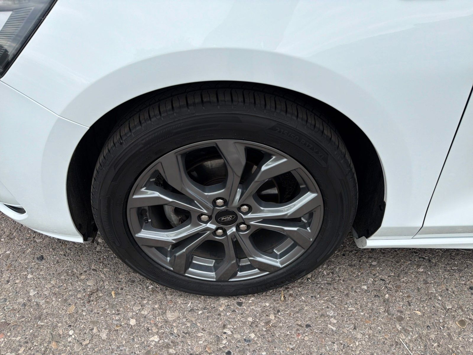 Fahrzeugabbildung Ford Focus Turnier ST-Line X, FAHRASSISTENZPAKET
