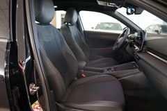 VW T-Roc 1.5 eTSI R-Line | Pano | 20"| NEUES MODELL VW T-Roc 1.5 eTSI R-Line | Pano | 20"| NEUES MODELL