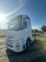 Volvo SZM Aero FH 460 - Nur noch 2 Stück vorhanden!