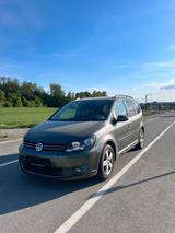Volkswagen VW Touran 1.6 TDI 2011 Bluemotion PDC - Volkswagen Touran aus 2011: Bluemotion