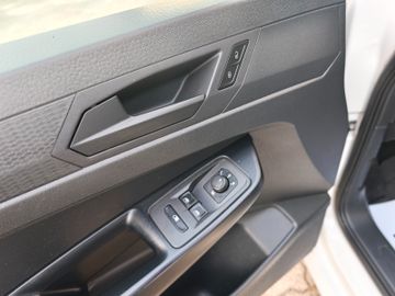 Volkswagen Caddy - 10