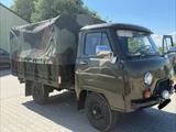 Andere UAZ 451 - grün