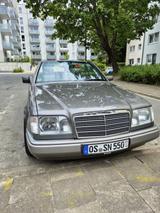 Mercedes-Benz E 220 / 220 CE - W124/A124 Cabrio - Mercedes-Benz E 220 mit Benzin-Antrieb: Sportwagen