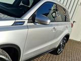 Suzuki Vitara  Comfort+*Navi*LED*R-Cam*Pano*ACC - Suzuki Vitara mit Schiebedach