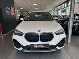 BMW X1 sDrive 20 i Advantage - weiße BMW X-Reihe