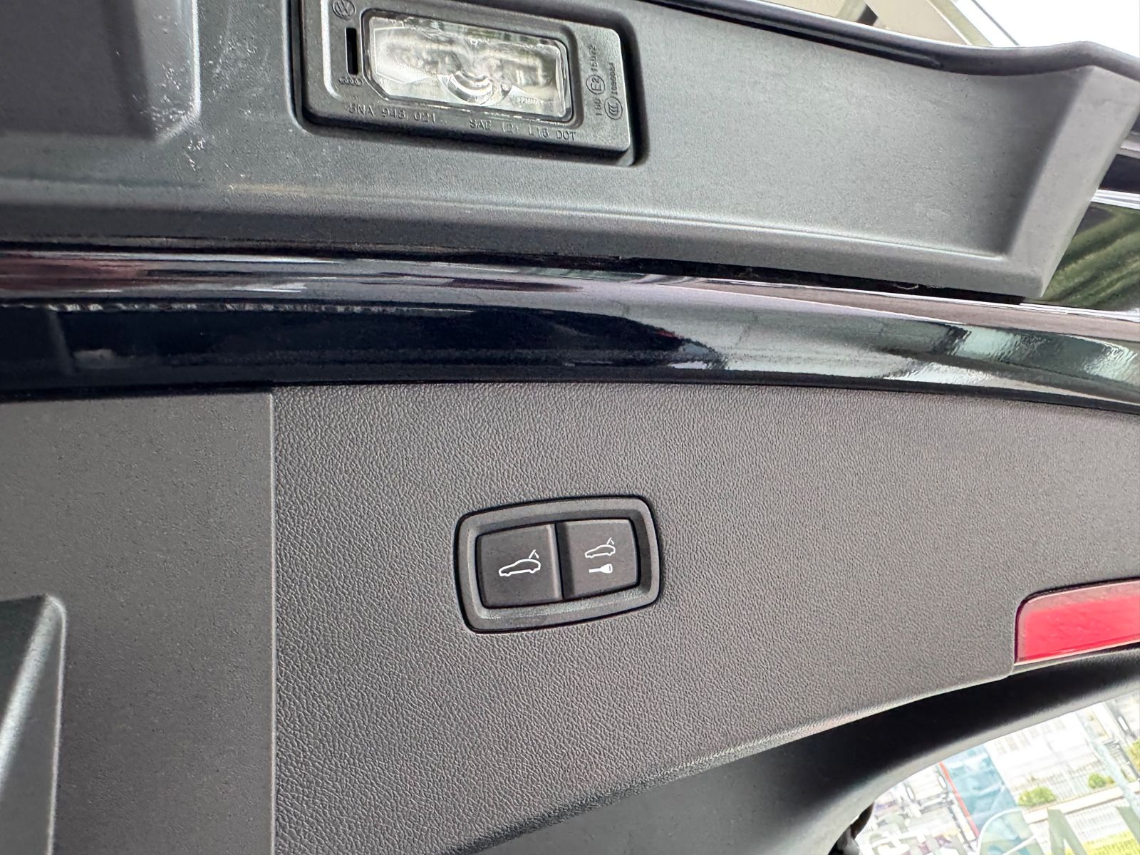 Fahrzeugabbildung Porsche Cayenne Coupe E-Hybrid Platinum Edition
