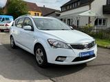 Kia Ceed Vision - 2. Hand - TÜV NEU - AHK - Kia cee'd / Ceed aus 2010: Kombi