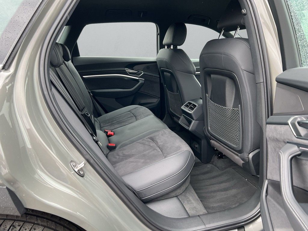 Audi Q8 e-tron advanced 50 quattro SOH94% Matrix AHK foto 13