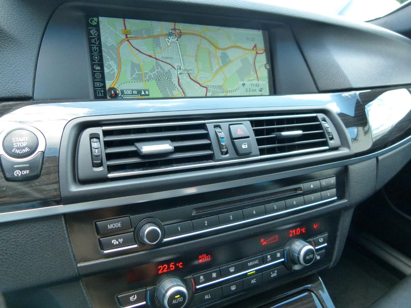BMW 530d Automatik*M-Paket*HeadUp*Leder*Navi*Xenon*