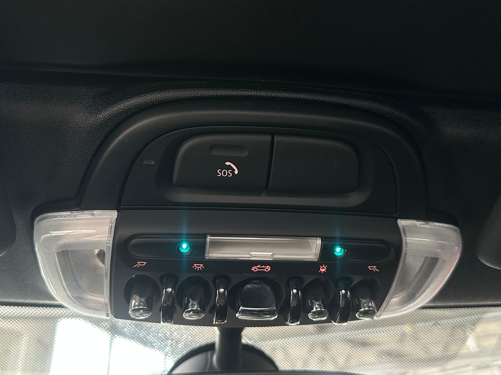 Fahrzeugabbildung MINI Cooper S Cabrio Chili LED NAVI ALU
