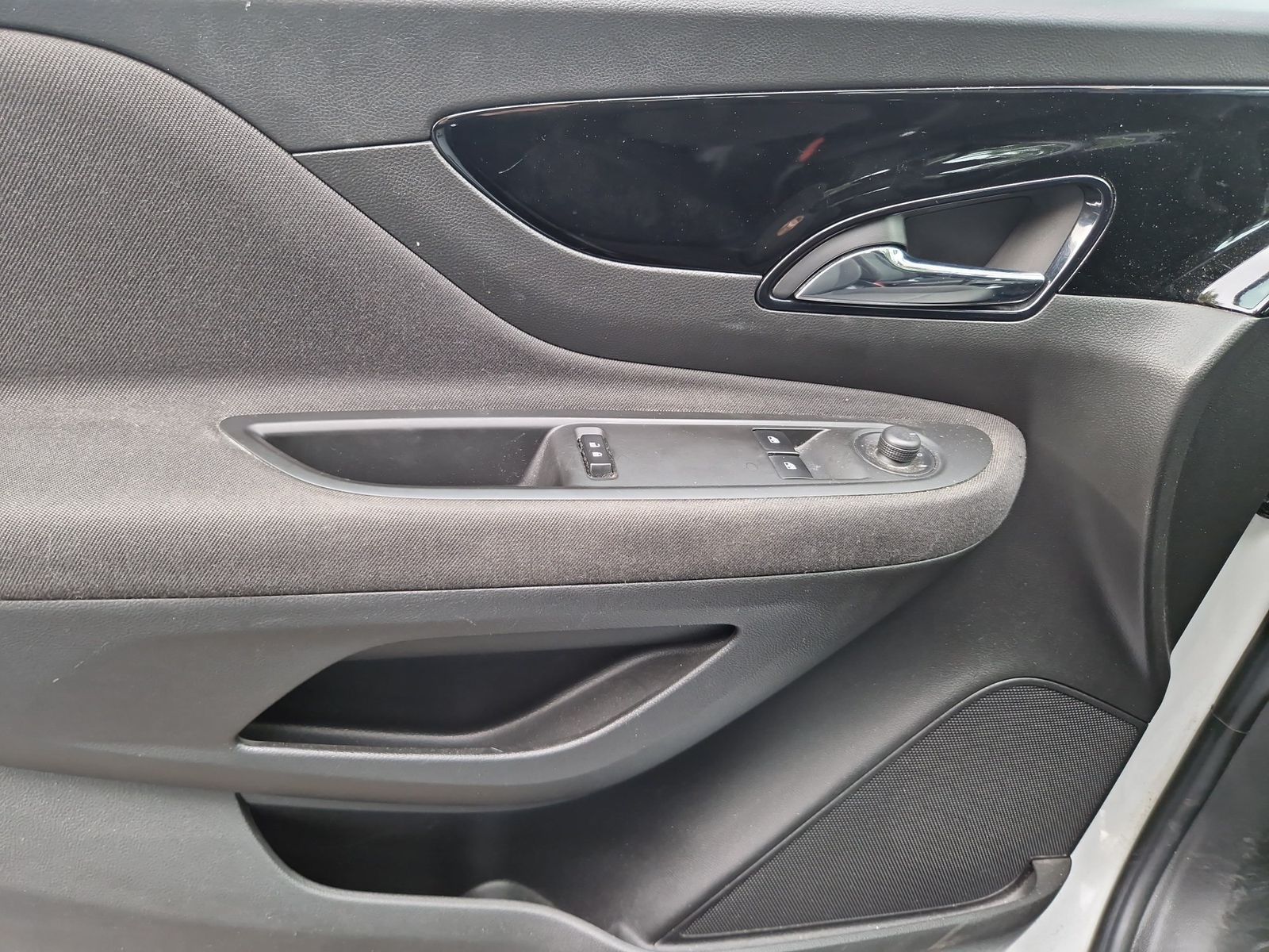 OPEL Mokka X 1.6 Selection Radio Klimaanlage – Bild 29