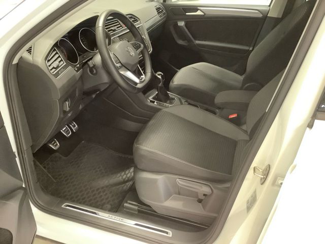 Tiguan Active 1,5 l 96 kW LED, Navi, ACC, FS beh