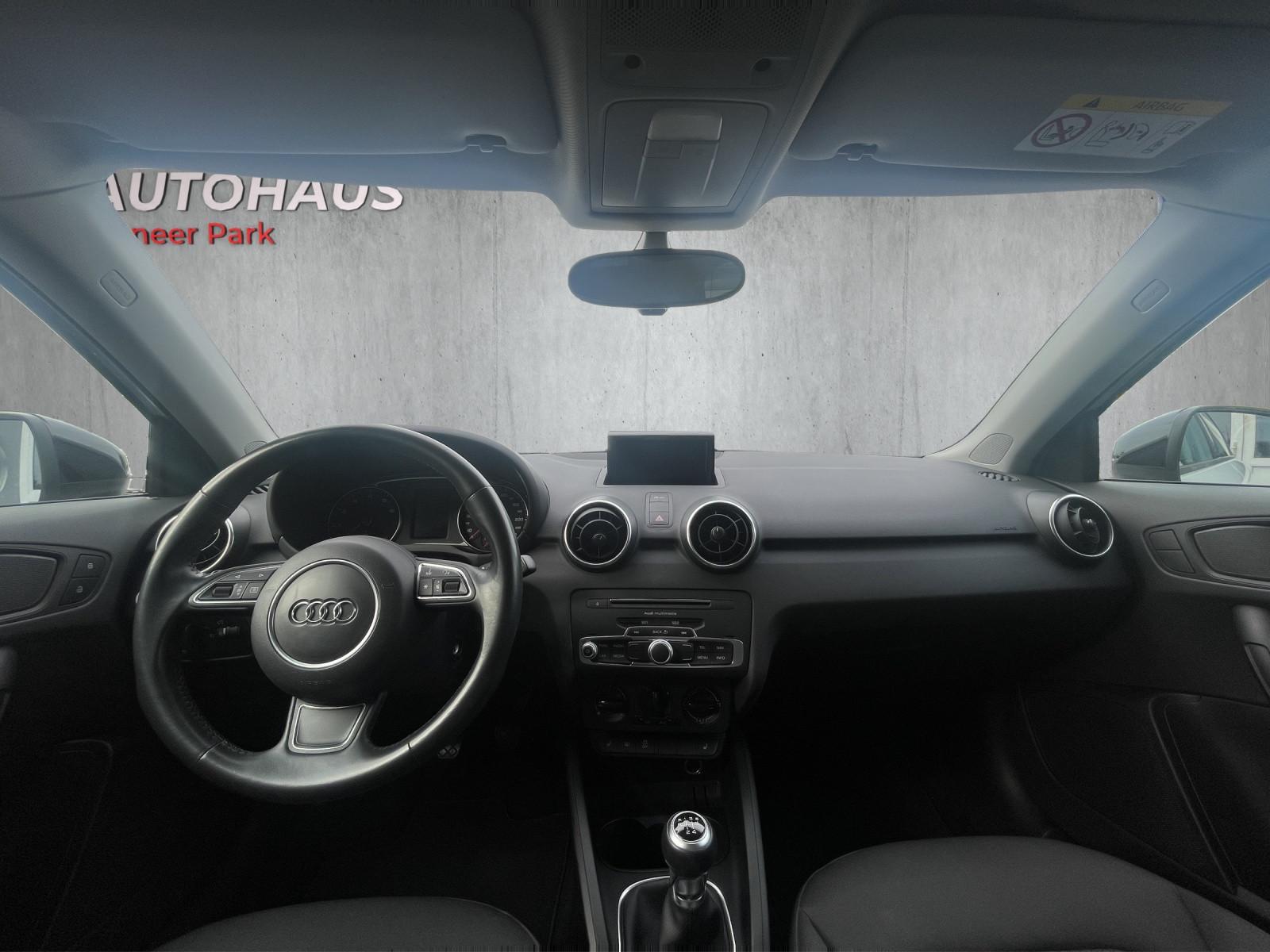 Audi A1 Sportback TFSI*S-Line*MMI*NAVI*SHZ*PDC*Xenon